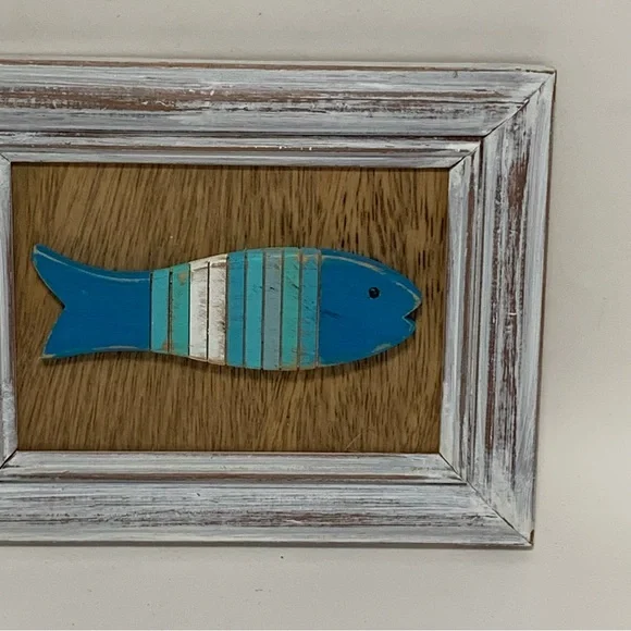 Rustic Blue and White Fish Wall Decor - Picture 4 of 5